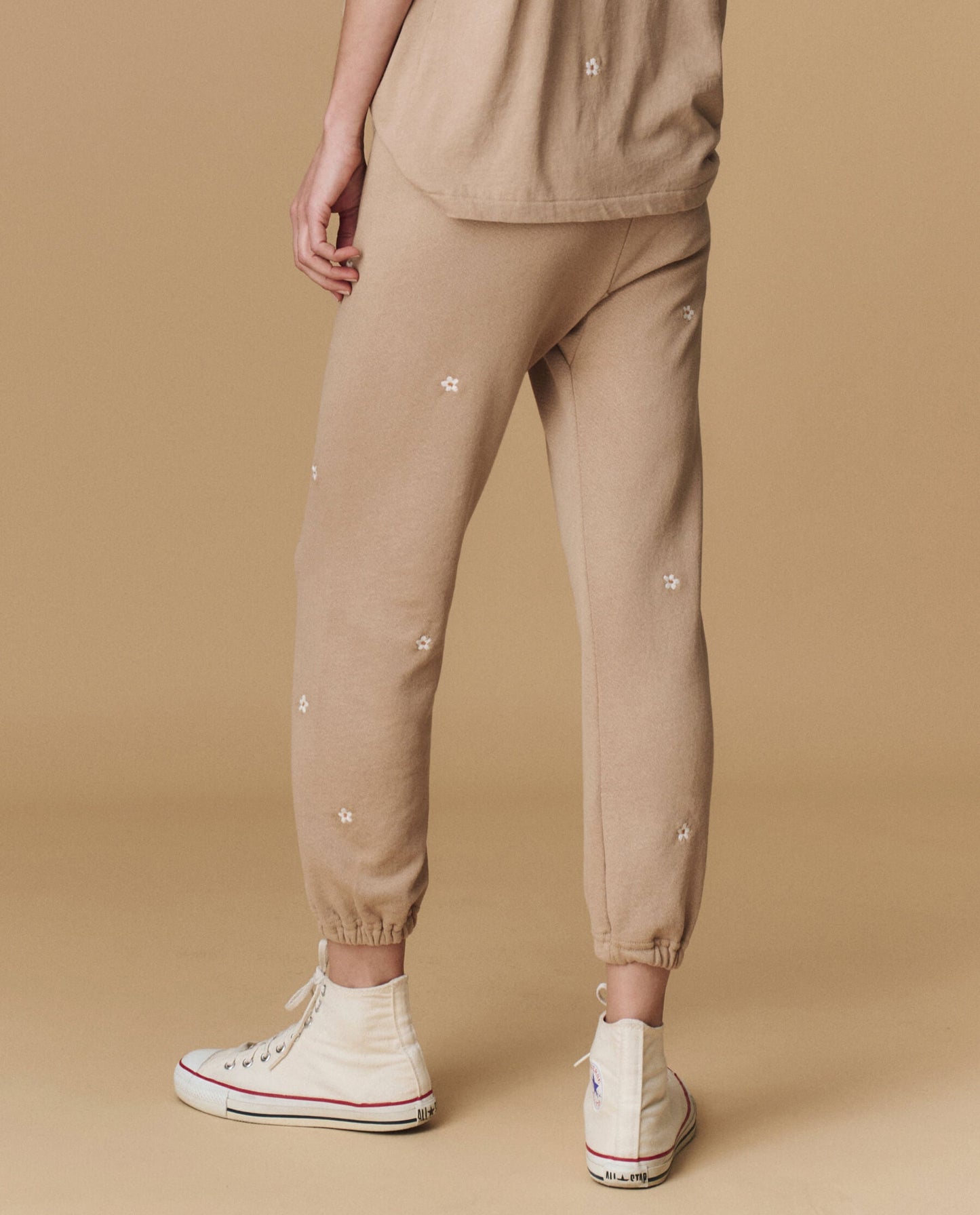 The Stadium Sweatpant. Embroidered -- Khaki with Daisy Embroidery
